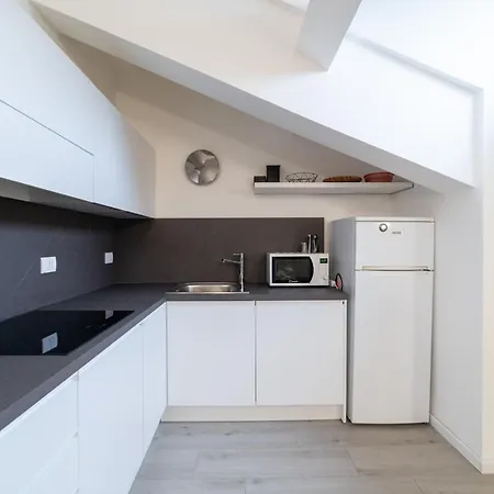 Accogliente Apto Porta Romana Apartman