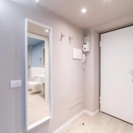 Accogliente Apto Porta Romana アパート *