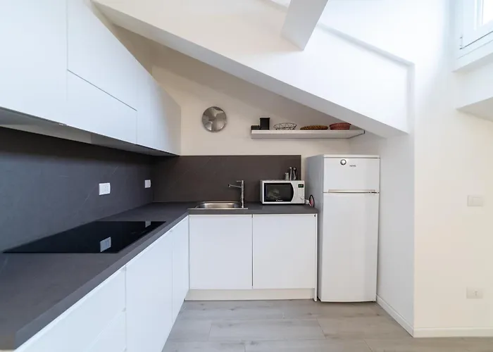Cozy - Porta Romana, Apartment